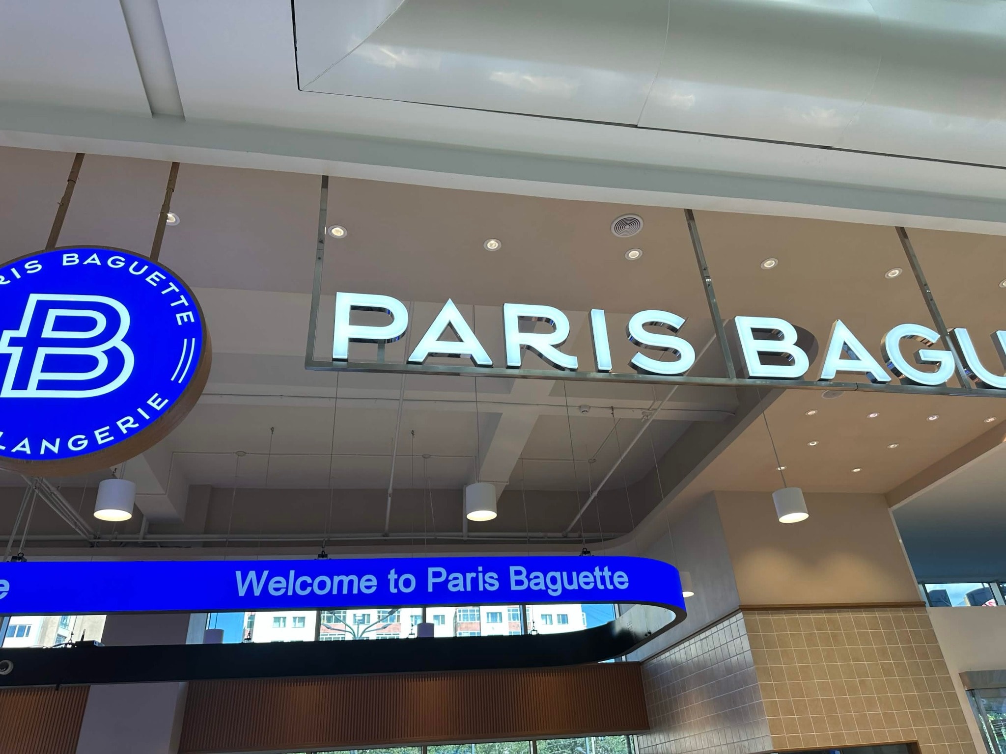 Paris Baguette — Cafe